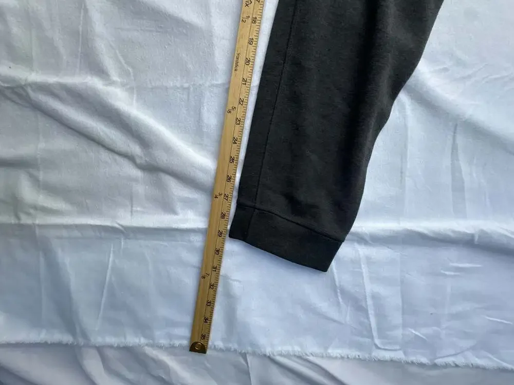 The North Face Men's Heathered Gray Fleece Jogger Sweatpants